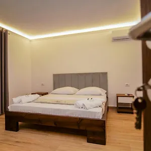 vila-fatos-qama.albaniahotels.org/